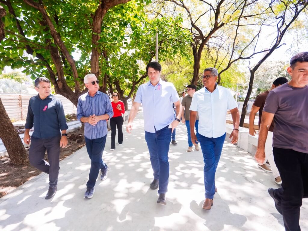 Leo Bezerra projeta entrega da Praça Guilherme Brito de Holanda no próximo mês de novembro 1 leo bezerra projeta entrega da praca guilherme brito de holanda no proximo mes de novembro