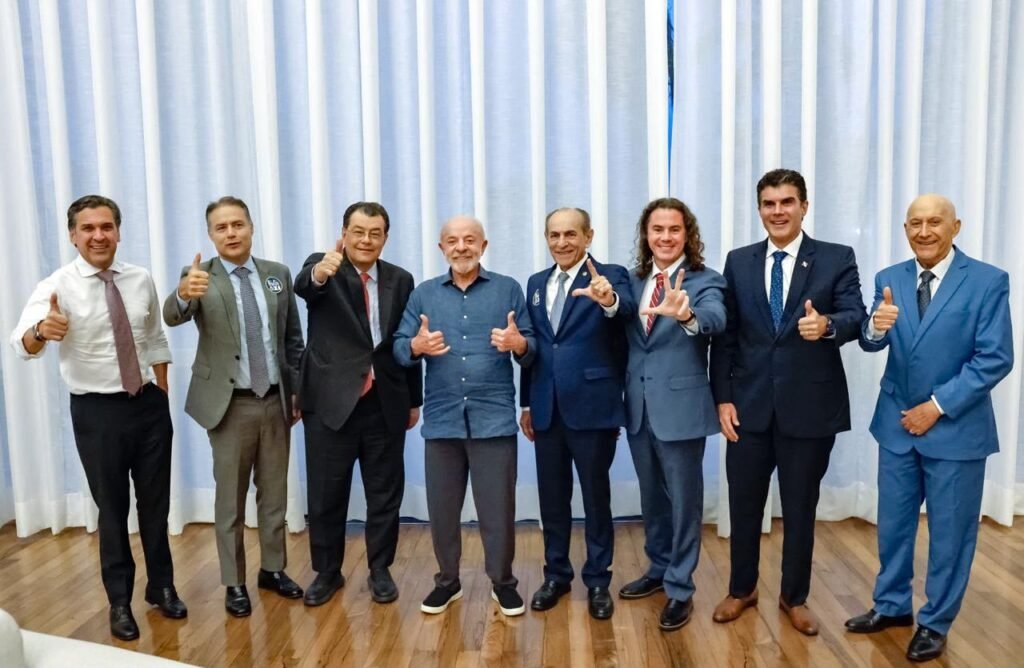 Lula recebe senadores do MDB, dentre eles Veneziano, e agradece apoio ao fim da escala 6x1, PEC da Segurança Pública e à sua reeleição 5 lula recebe senadores do mdb dentre eles veneziano e agradece apoio ao fim da escala 6x1 pec da seguranca publica e a sua reeleicao