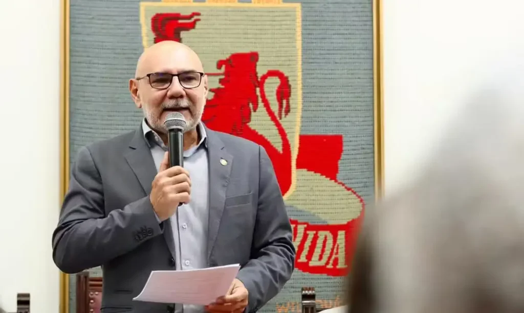 reitor da ufpe estima prejuizo de incendio em cerca r 100 milhoes