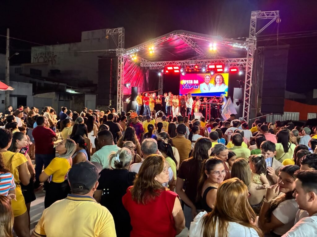 veneziano participa de festa da vitoria em uirauna e agradece apoio da prefeita leninha e video emocionante 1