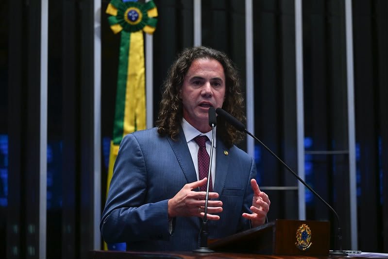 video veneziano critica senadores de oposicao ao governo lula que querem barrar votacao do fim da escala 6x1 1